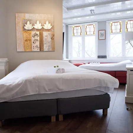 1st Floor Prinsengracht Проживание в семье